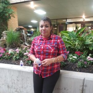 Meet your Posher, Yaneth